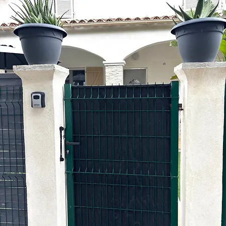 Villa Mini à 200m De La *