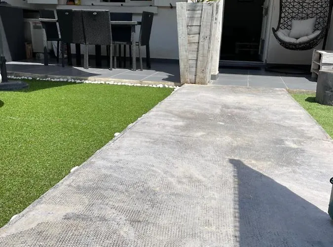 Mini à 200m De La Villa Borgo (Corsica)